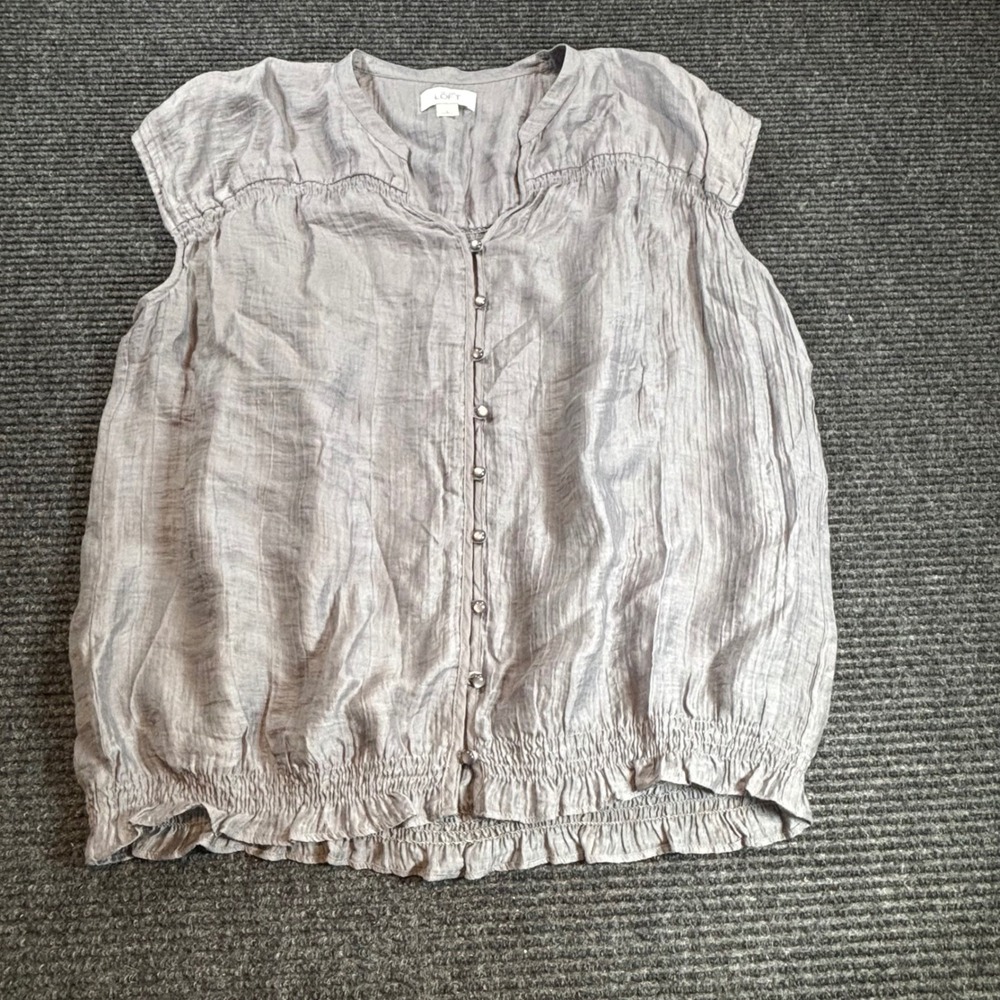 Ann Taylor LOFT Grey Lyocell Blouson Sleeveless Button Front Smocked Hem‎ Top L